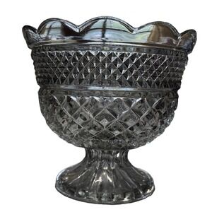 Anchor Hocking Wexford Smoke Grey Center Piece Footed Ruffled Rim 7"